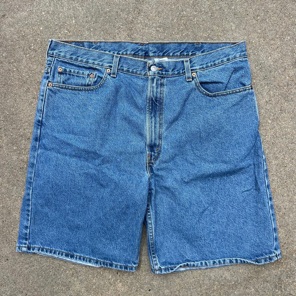 Vintage Y2K Levi's 550 Relaxed Fit Blue Jean Shorts Jorts Size 40 - Picture 3 of 9